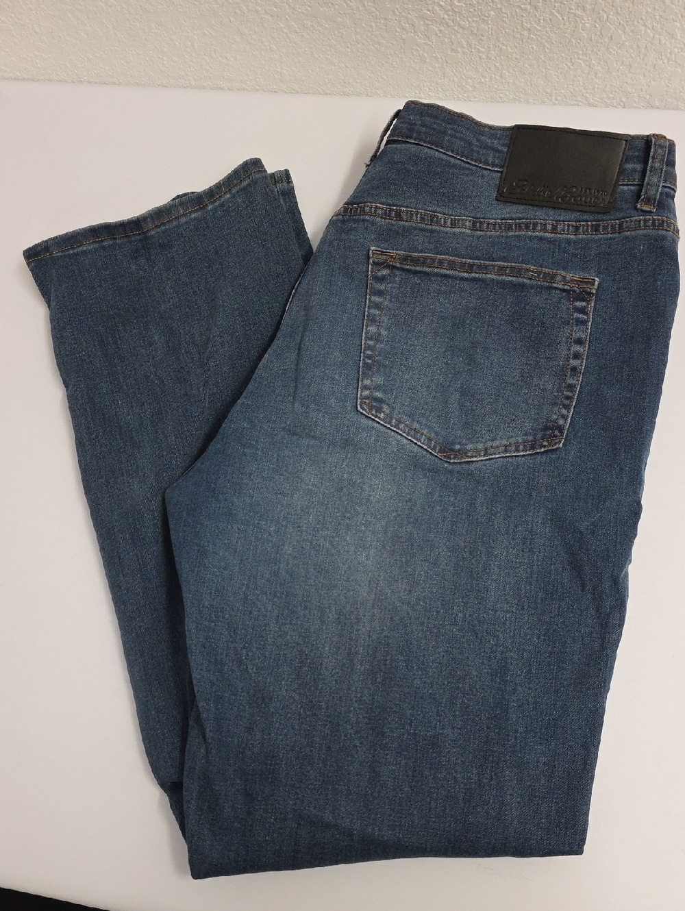 Eddie Bauer Men's Straight Fit Jeans Dark Wash 38x34